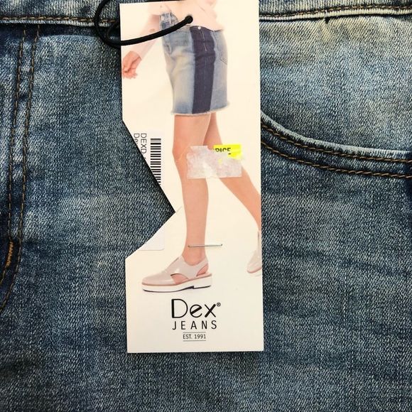 🔴 2/$30 Dex classic mini jean skirt two tone size 32 - Picture 2 of 7